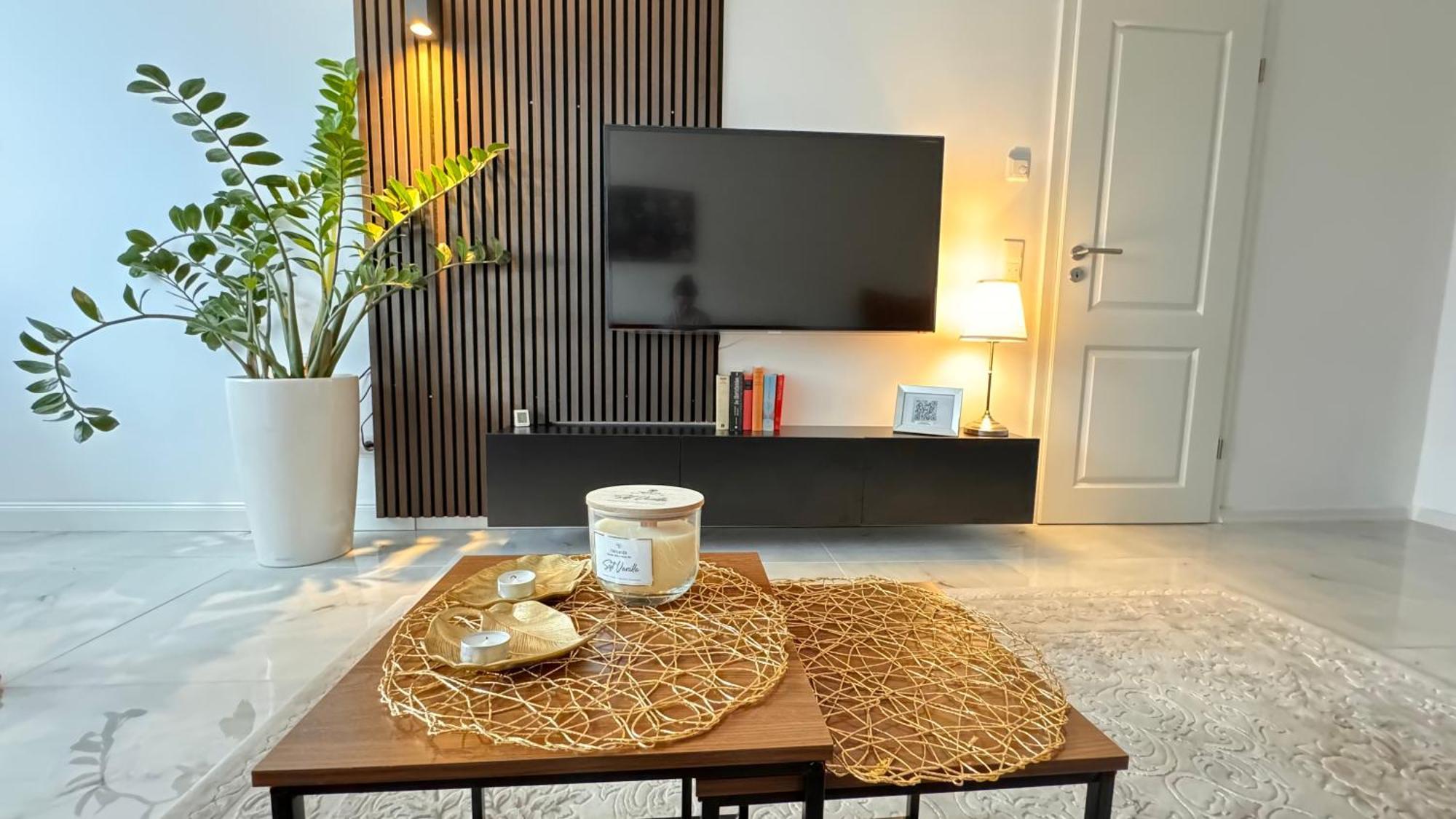 Relaxdays-Apartments 2 Garten Und Pool- Mitbenutzung, Kostenloser Parkplatz, Kontaktloser Checkin, Wifi Mit Smarttv Gütersloh Exterior foto